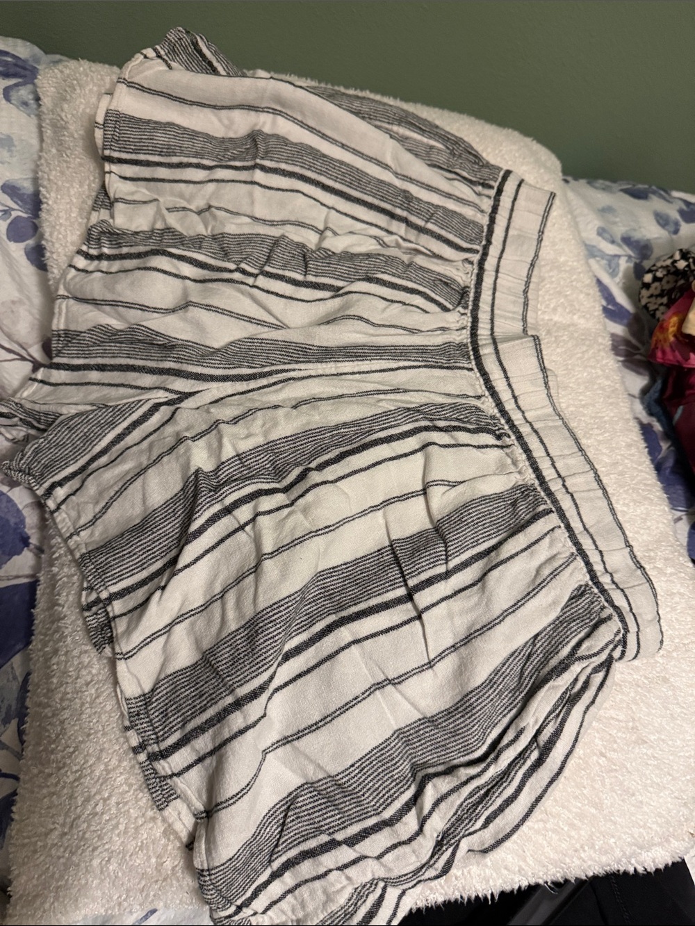 GAP White Shorts with Black Stripes